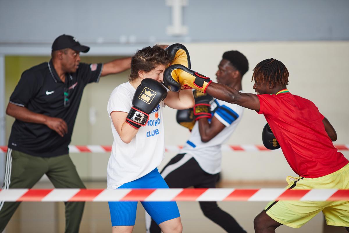 Initiation à la boxe avec Boxing Beats, Festival Arts de rue des cités #3 © Charlène Yves